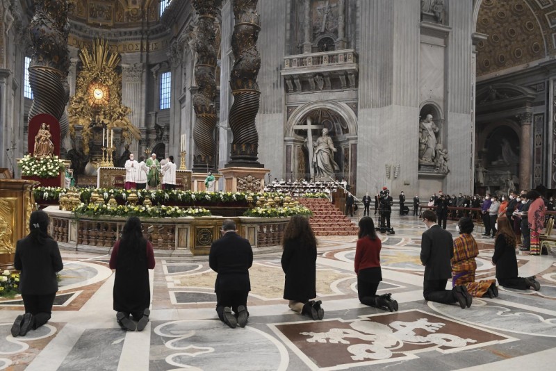 Lettori e accoliti. Donne e uomini a servizio