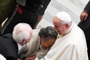 Anziani: “Segni della benevolenza di Dio che dà vita in abbondanza”