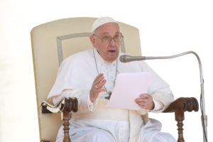 Poveri: “Non è l’attivismo che salva, ma l’attenzione sincera e generosa”