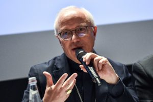 “Lavorare sull’educazione dei giovani è investire su una possibilità di pace”