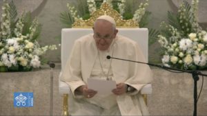 “Un cristiano deve sporcarsi le mani, vivere la sua vita cristiana testimoniando”