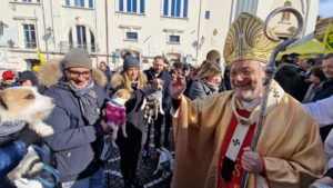“Usciremo dalla crisi solo tornando alla terra e al cibo”