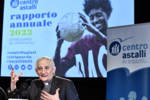 Accoglienza migranti: “Sono 40 anni che dobbiamo uscire dall’emergenza”