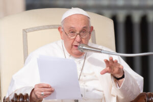 Poveri: “La loro presenza nelle città è segno di una malattia sociale”