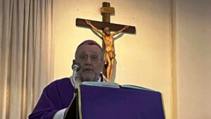 “Difficile entrare nel mistero della malattia, ma la nostra fede è questa”