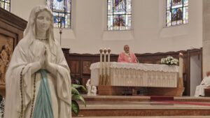 “Il grande miracolo di Lourdes è l’amore misericordioso di Dio”