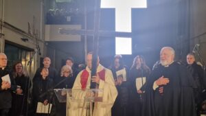 Preghiera: “Unica arma per chiudere nella tomba i conflitti dell’umanità”