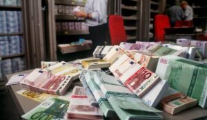 Prestiti alle famiglie: “Preoccupa il calo. Agevolare l’accesso al credito”