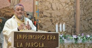 “Mettiamo le mani nelle piaghe dell’umanità da messaggeri di pace”