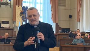 Nuovo anno scolastico: «Dobbiamo condurre i nostri ragazzi al vero umanesimo»