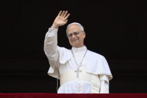 Leone XIV saluta la Parrocchia di San Giovanni Bosco a Montesilvano