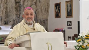 “Dio ci ama tutti: rispondiamogli e nessuno ci strapperà dalle sue mani”