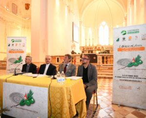 Il logo di Tony Nevoso “accenderà” la lampada votiva di San Francesco